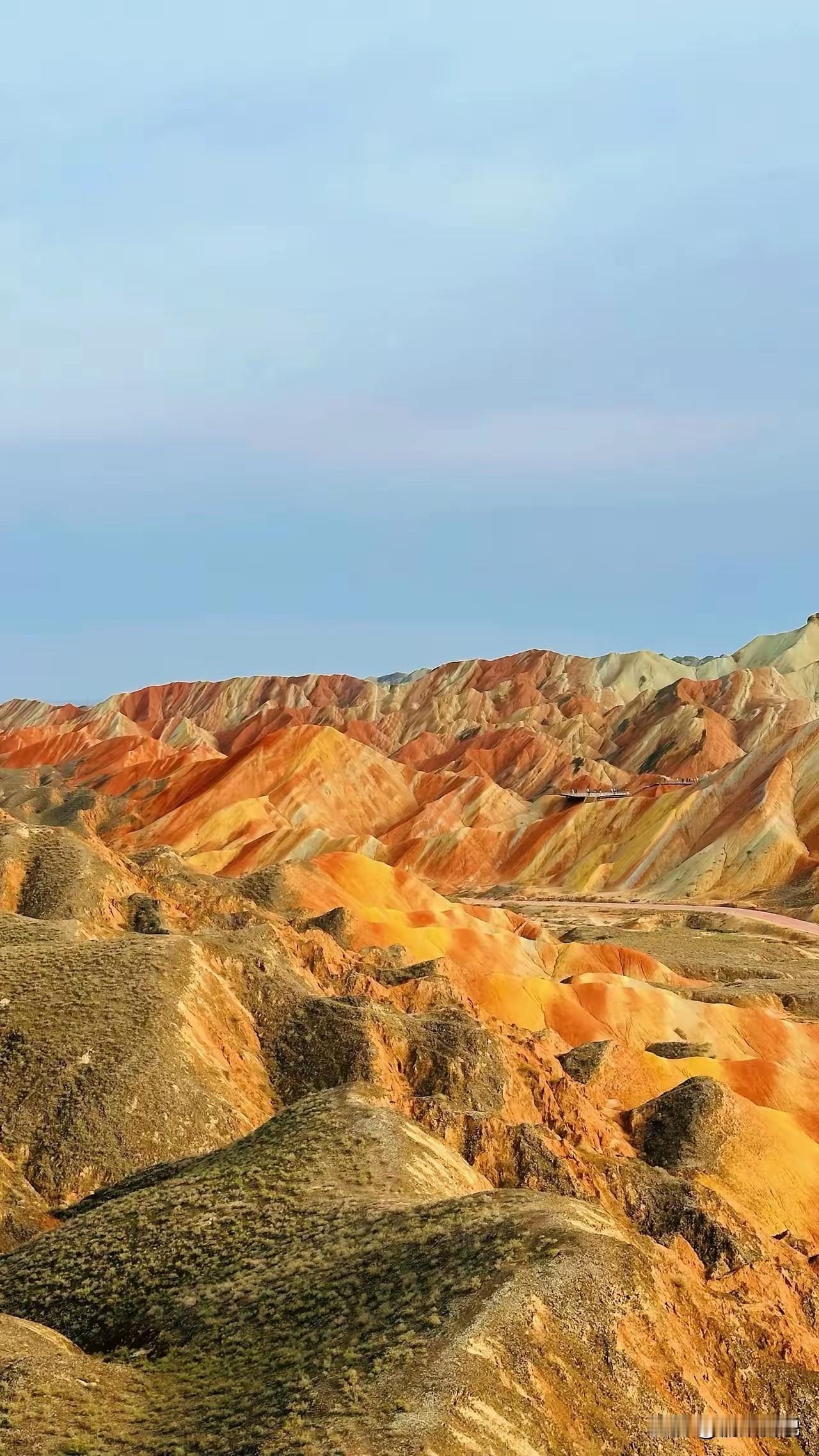 头条真的是个江湖！刷到一篇文章，说曾经的头条红人岭南通途和宁静的红1788都断更