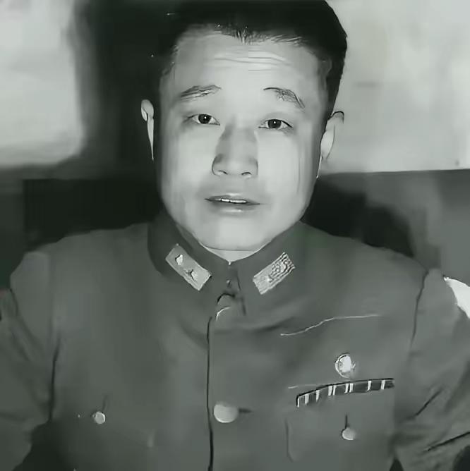 1981年5月7日，77岁的杜聿明在北京安详病逝。妻子曹秀清当天给蒋经国发报，恳