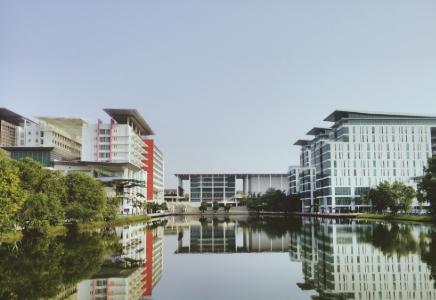 今天咱们就好好聊聊江苏科技大学——这所被严重低估的“双非”大学。
一、2026年