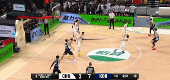 中国男篮脸都不要了，打个韩国队，第一节过了5分多钟才仅仅得了3分，整个球队打的畏