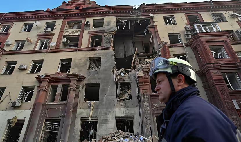 ​近日，乌克兰无人机又成功地袭击了俄罗斯境内的第聂伯罗、哈尔科夫、扎波罗热三个地