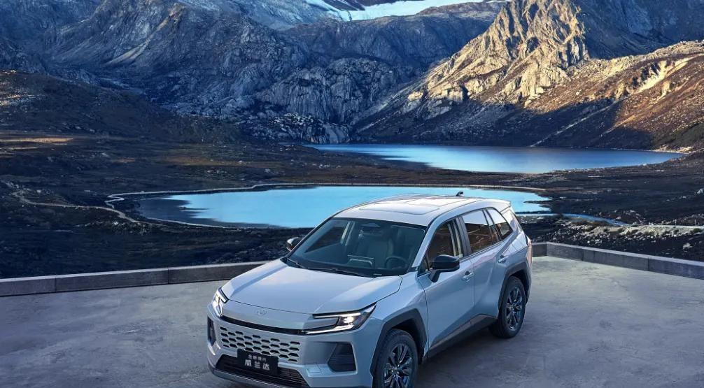 上周末陪老表去看车，他预算15万想买个合资SUV，本来看的是某自主品牌。结果销售