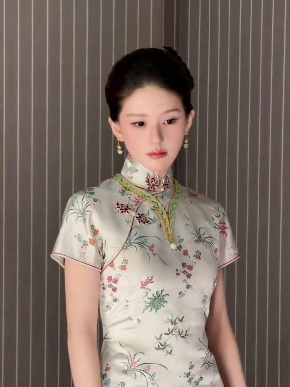 在和我撒娇[手指比心] ​​​