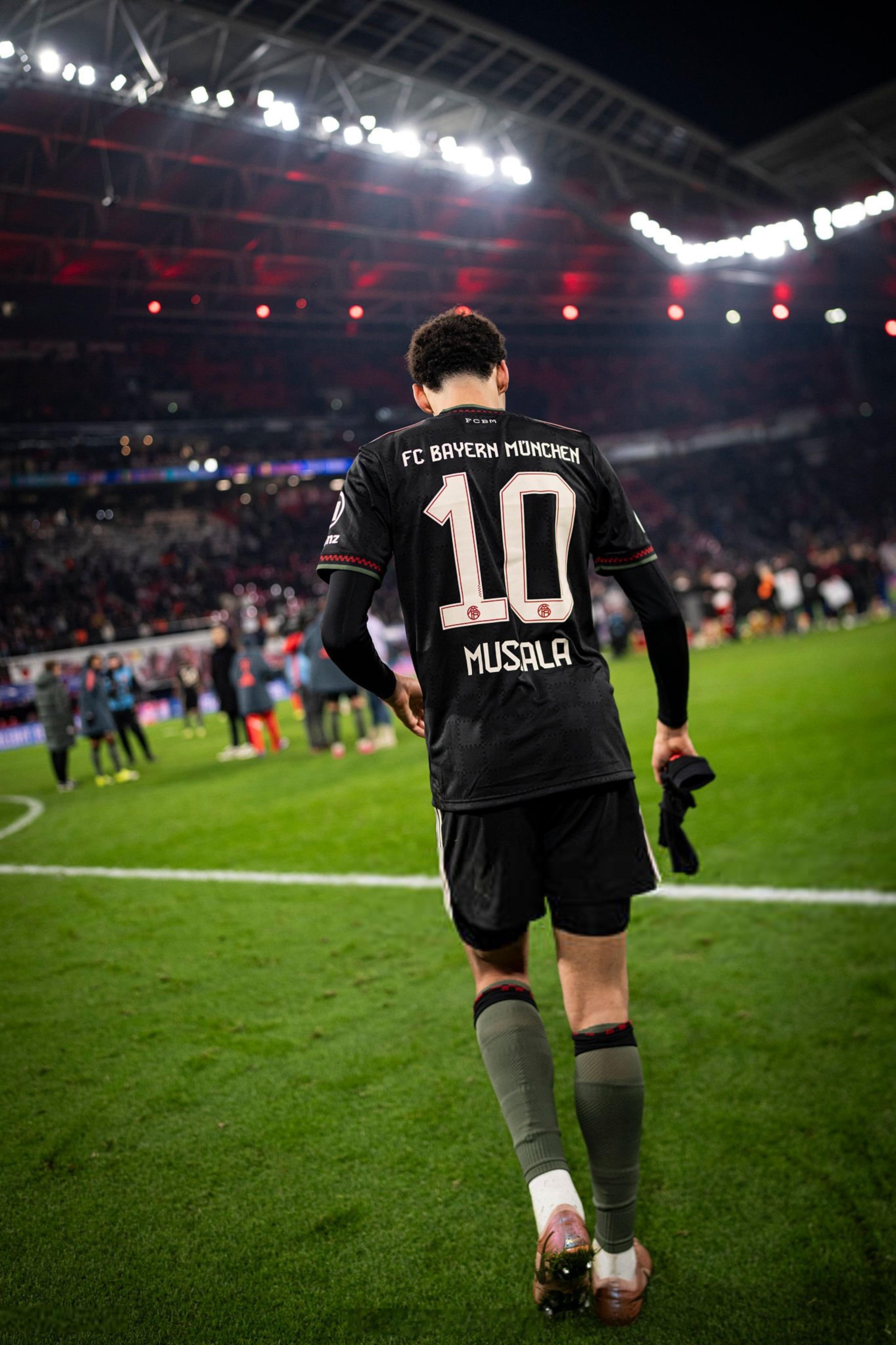 rb莱比锡1比5拜仁Jamal Musiala 