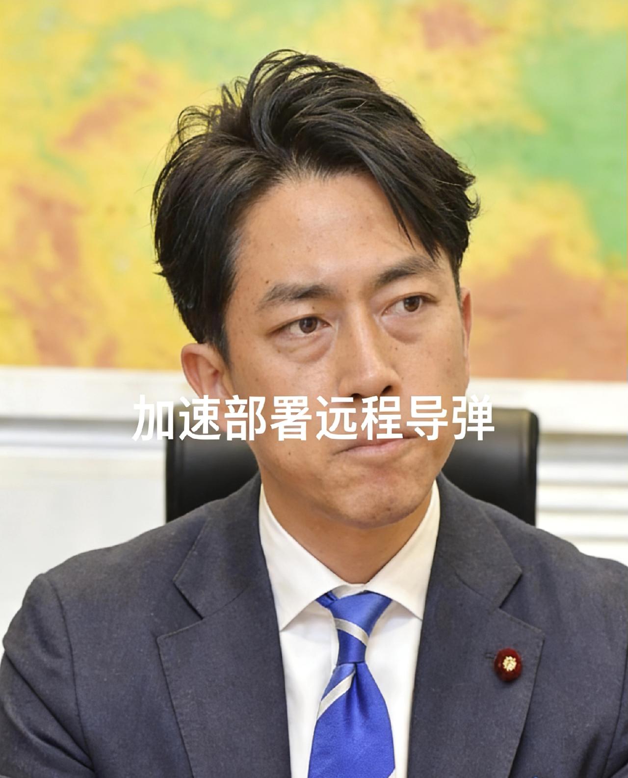 小泉进次郎1月20日接受采访这出戏，演得可是真卖力。小泉进次郎接受媒体采访时表示