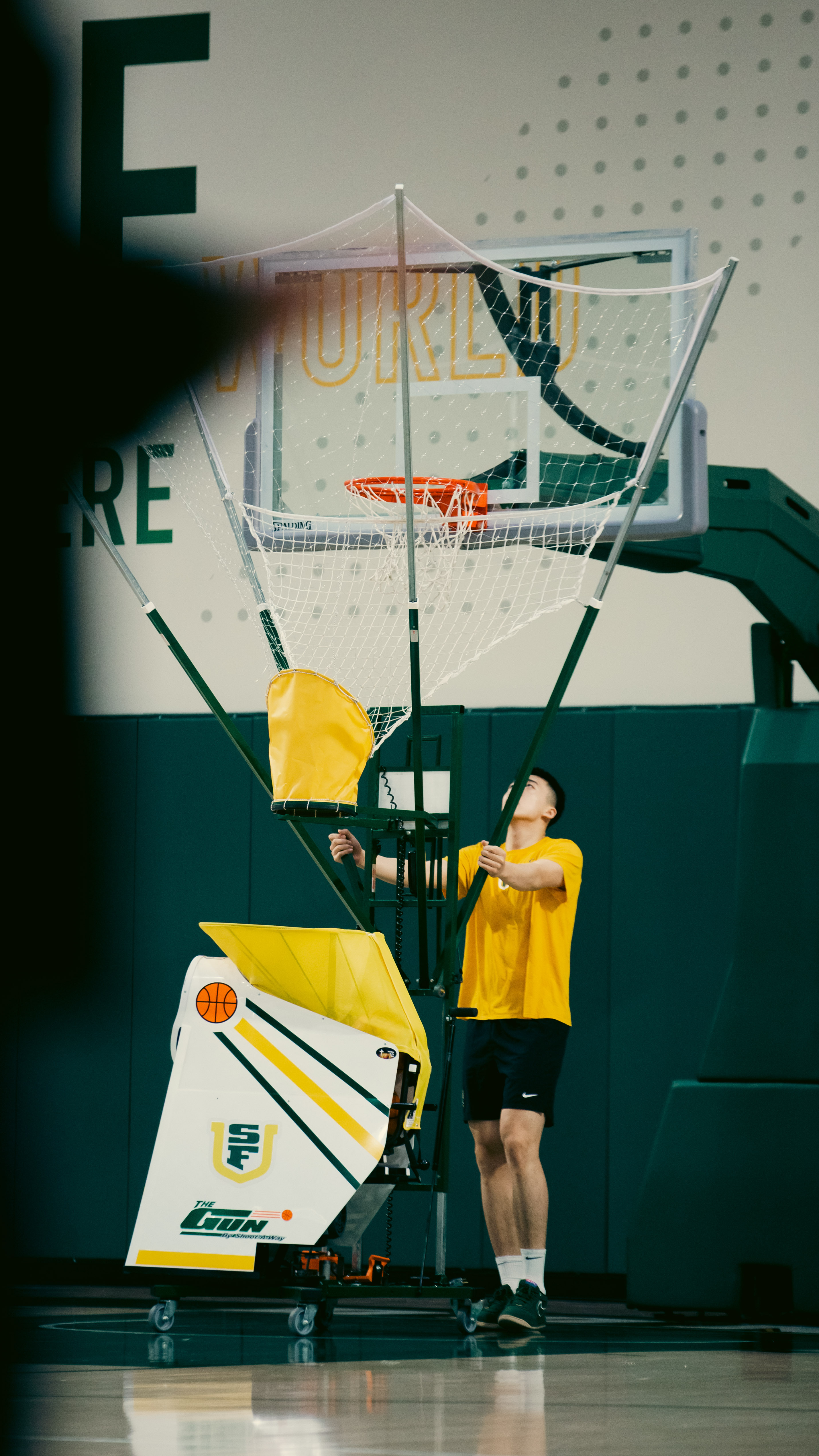 放假的第一站，来到旧金山看看王俊杰。按照球队的安排，比赛日的后一天全队会放假调整