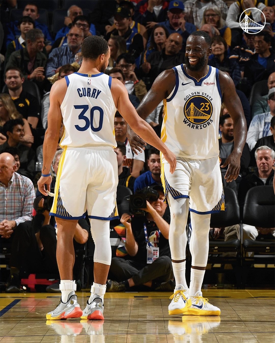 唯二在勇士打过900场比赛的球员 