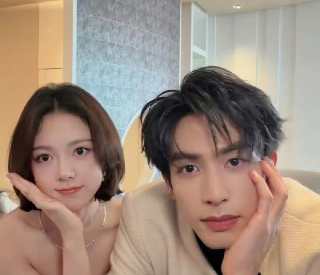 宋威龙赵今麦《骄阳似我》1月18日开庆功宴，有直播，期待龙麦新一轮同框 