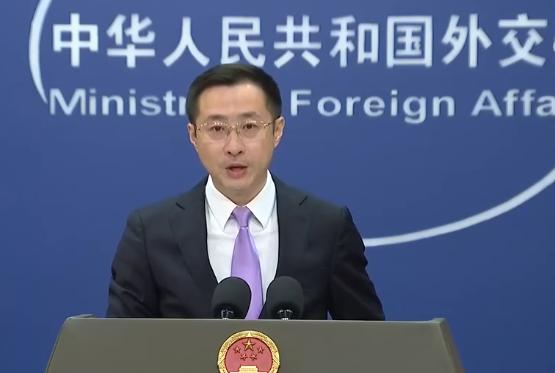 美国专家表示，那种认为特朗普会在对华问题上作出巨大让步的想法，无疑过于天真！
 