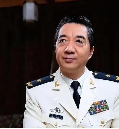 2015年，局座那句“美国啥也不干，东方大国20年内也赶不上”，如今再品满是滋味