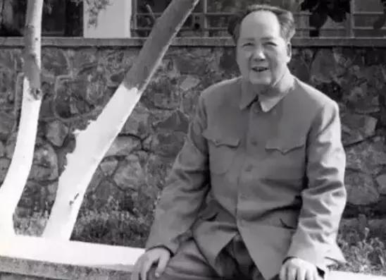 毛主席为啥断定“核战争打不起来”？这事儿挺有意思。
 
上世纪五六十年代，全世界