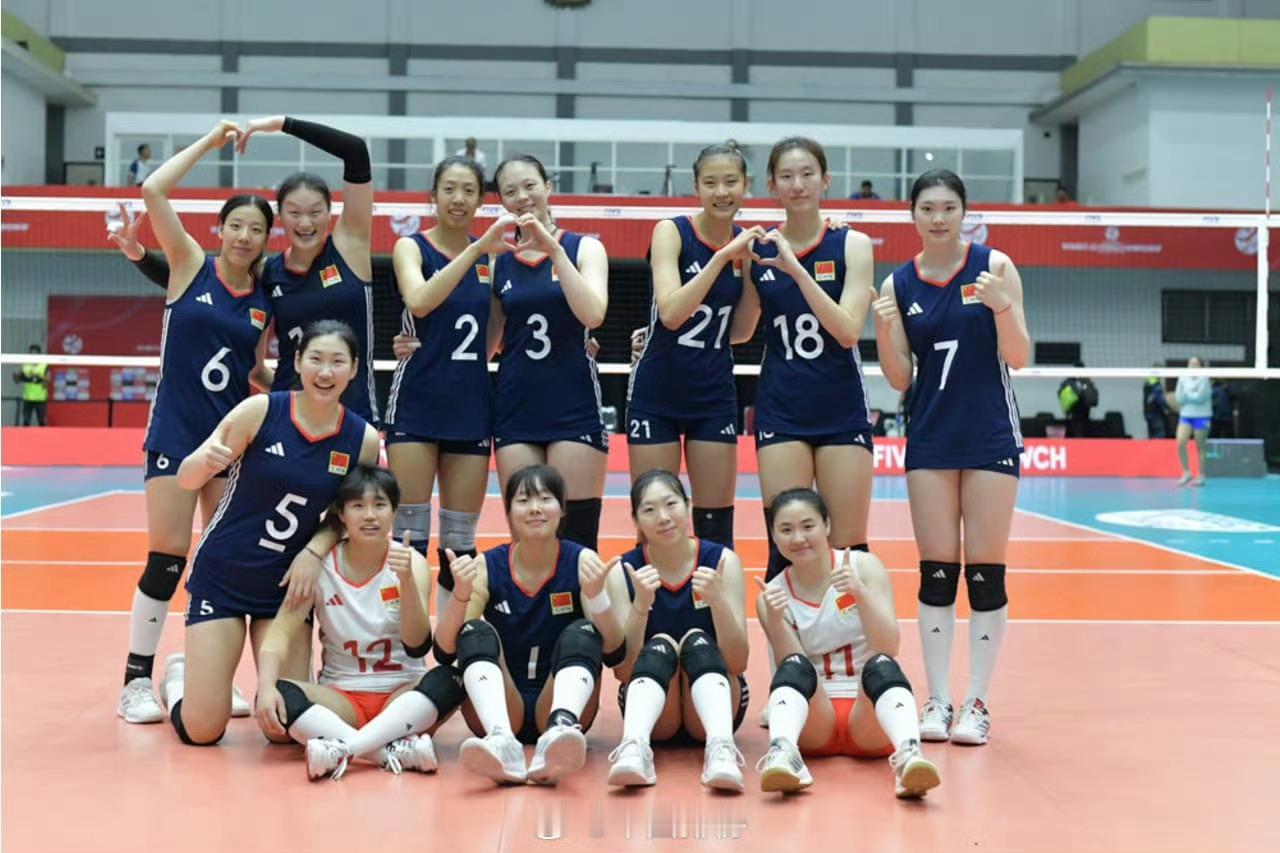 下午2点，U21女排世锦赛，中国U21女排对阵波兰队，争夺第五名的比赛，加油[加