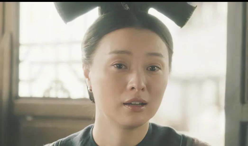 电视剧《人生若如初见》中，梁乡母亲的身份在清朝的地位仅次于皇帝？

梁母去汉人知