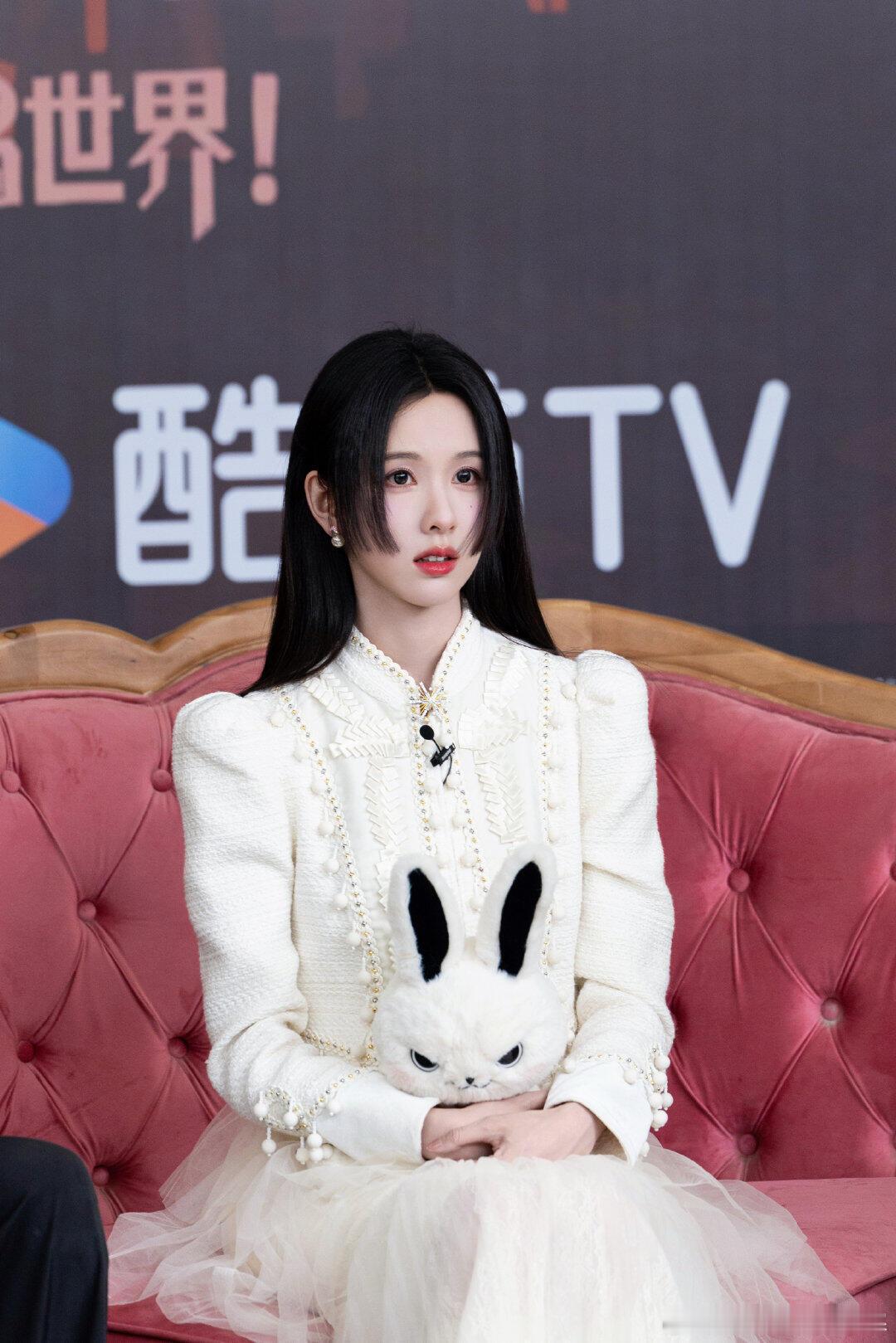 陈都灵粉丝吃的太好了 这场直播真的让我大开眼界，原来还能这么玩！专属单人机位全程