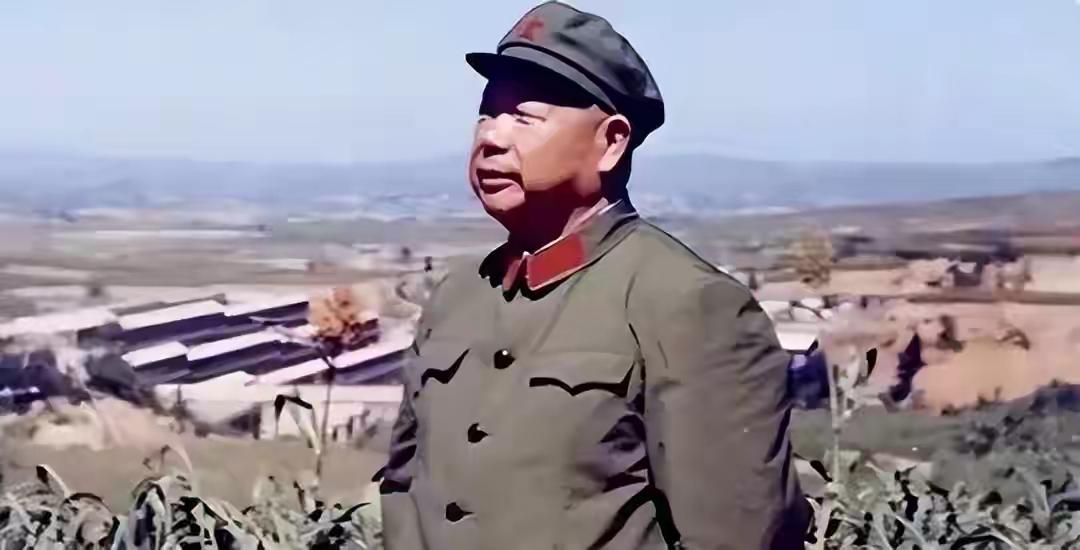 陈毅开会遇到陈锡联没打招呼，陈锡联当面质问：老总你看不起我吗

这话一出口，会场