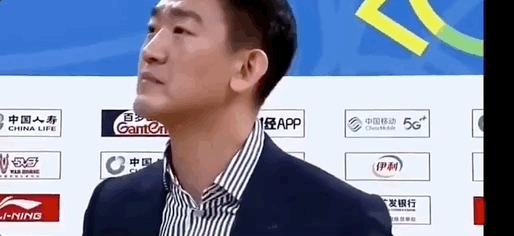 其实关于阵地战放对面弱侧三分球这事也算是在圈内有典故的。这事哪怕就是放到现在，国