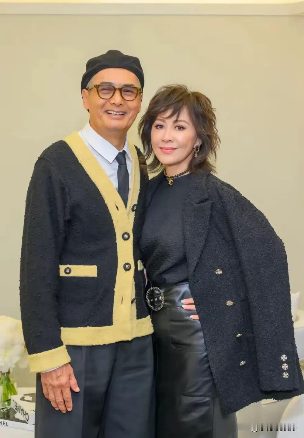 刘嘉玲就是“社牛”，圈内跟谁都挺好，尤其是周润发！
你知道他们两个合作过什么作品