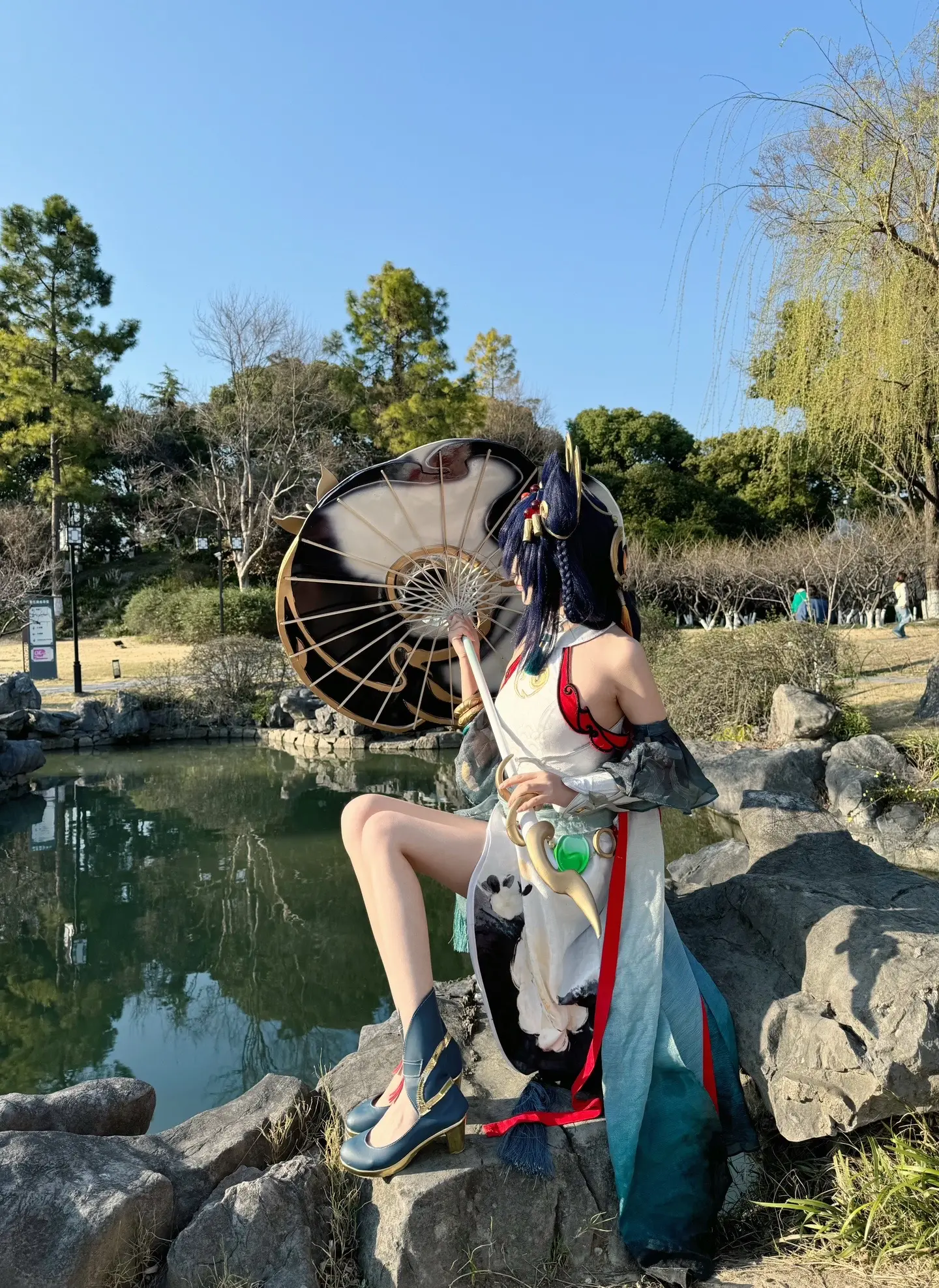 一笛清影化烟魂