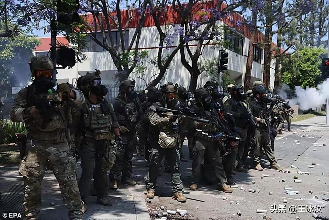 哈哈，美国显然已经背叛了自由民主人权原则。