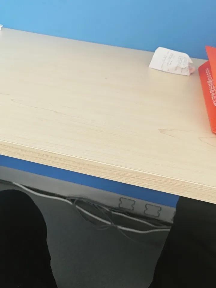 四十岁做家政很丢人吗?我觉得工作不分贵贱，只要是自己的劳动所得，没什么丢人的