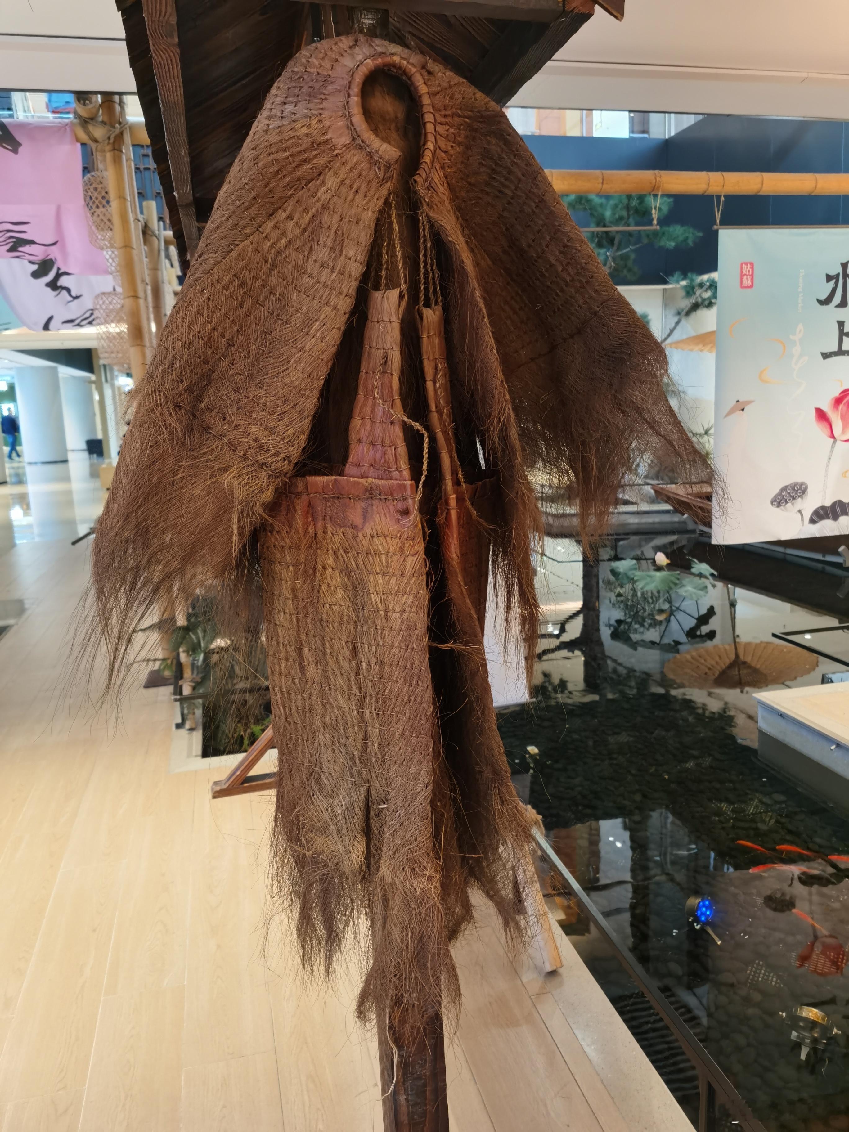 今冬首场寒潮上线需注意  ①常识性问题，冬天了，本来就该冷了，多加衣服吧。②常识