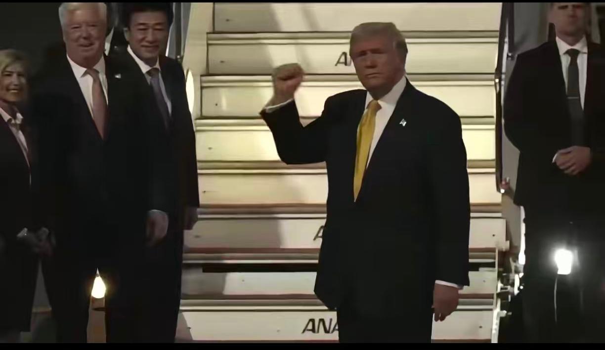 2025年10月27日特朗普结束马来西亚行程正式前往日本，日本新首相高市早苗上任