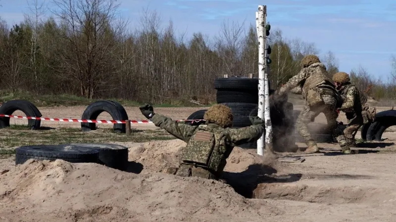 幂谈天下俄乌局势新进展国际局势 乌克兰修建基辅至苏梅防御工事乌克兰武装部队工程兵