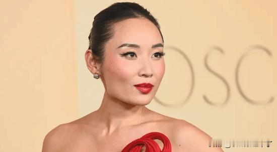 据外媒报道，出演电影《罪人》的演员李丽君(Li Jun Li)已加盟HBO热门剧