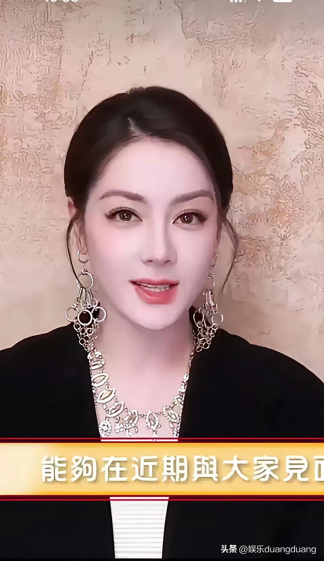 迪丽热巴怎么变了一个样子？没有那种异域风情了！迪丽热巴写真照