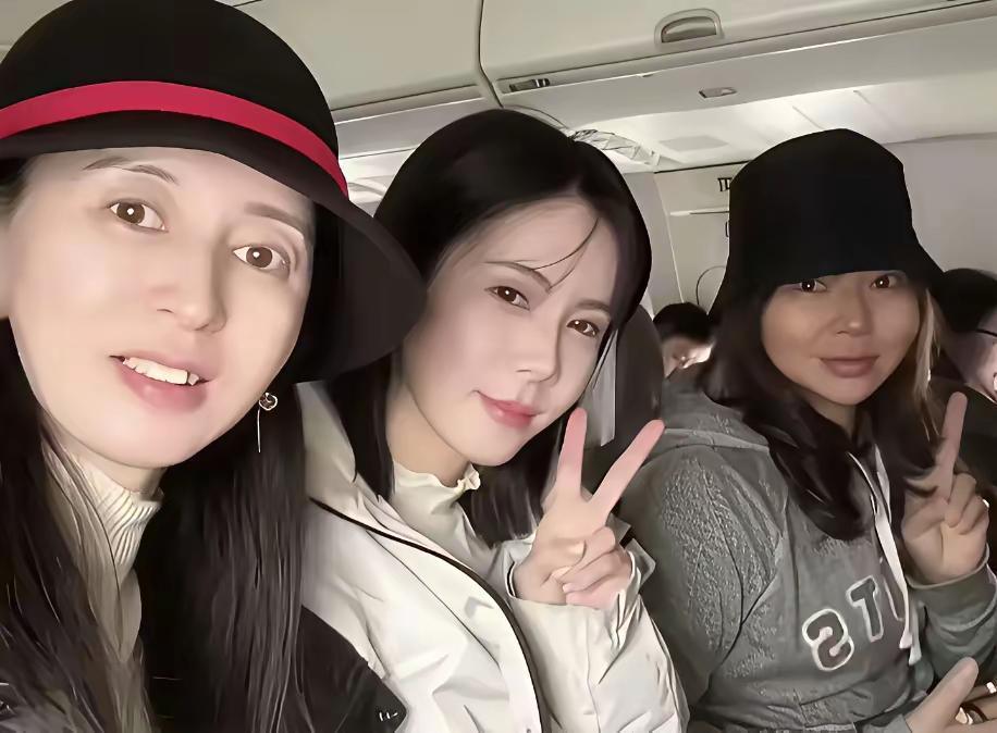 台湾女生还是很漂亮的，不上学吗。大老远就为了喝碗猪汤？