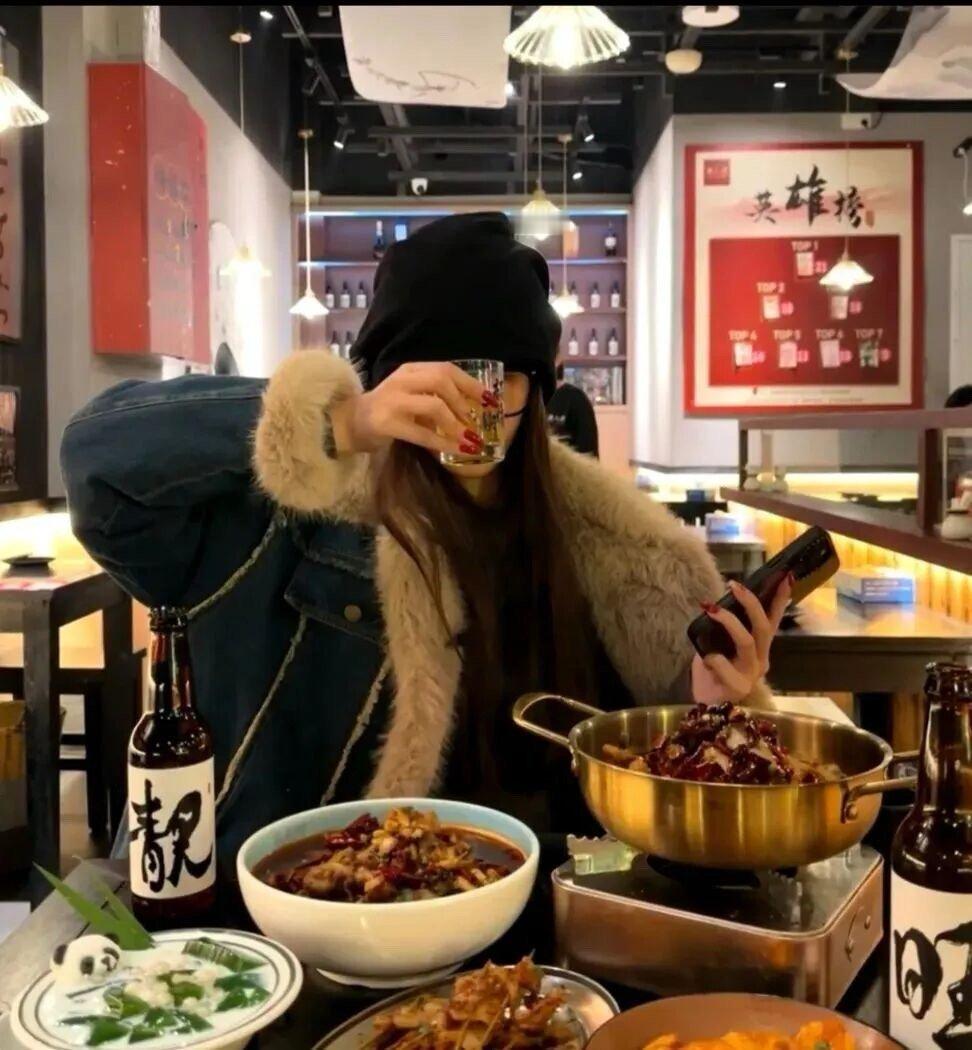 爱我就让我踩着你往上爬 拿你的人脉财力培养我用你的手段脑子教会我怎么在各圈生存保