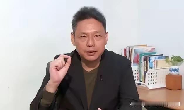 民调显示：台湾岛上支持两岸统一的人员明显增多！
5月6号，台湾名嘴谢寒冰在一档节