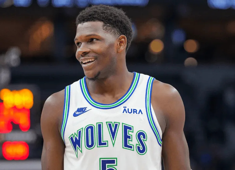 唐艺昕陶昕然 宝娟我的嗓子由于在本赛季第三场对阵步行者的比赛中，爱德华兹只出战了