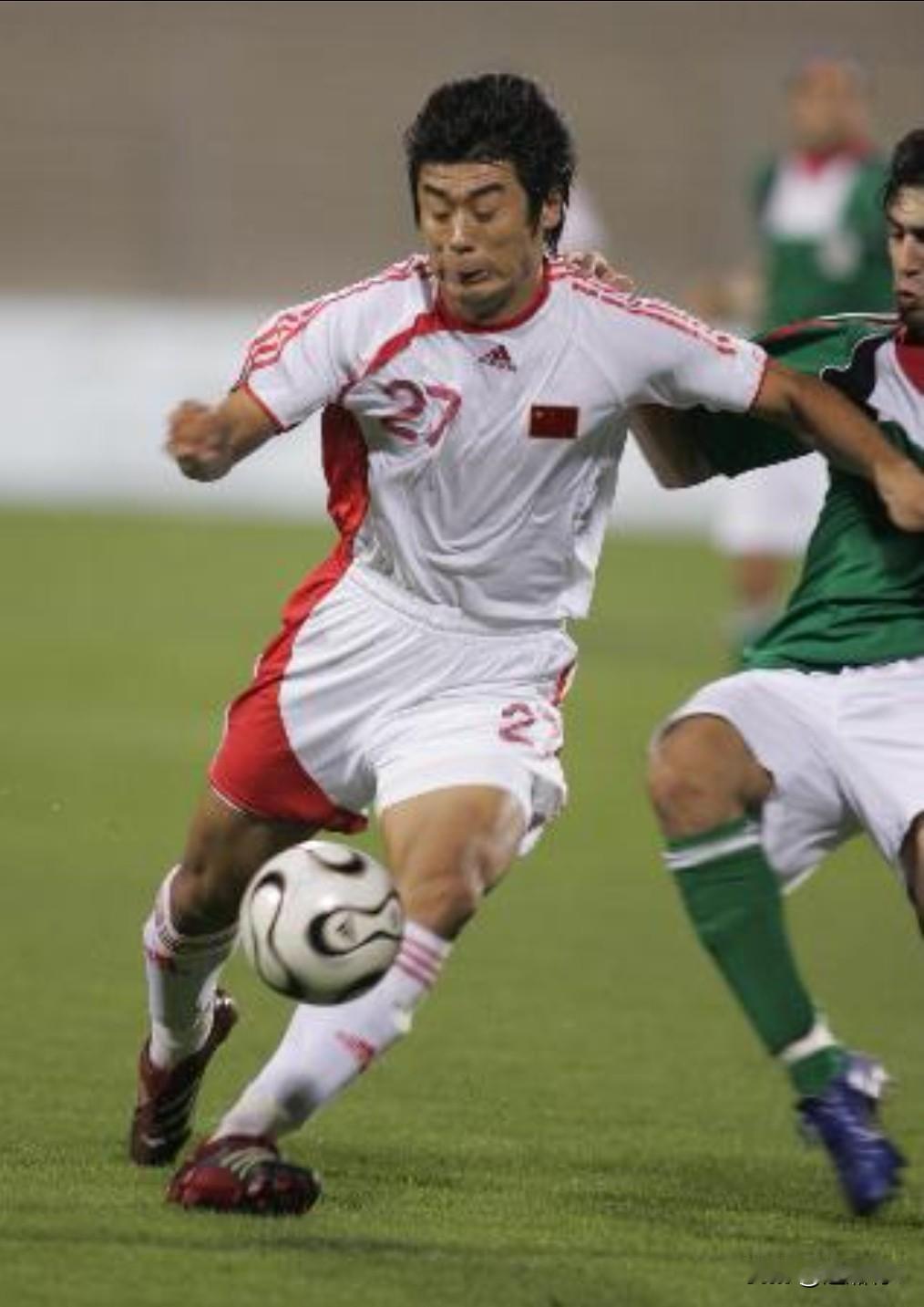 印象最深刻的经典比赛是2006年8月27日 中超第24轮，山东鲁能泰山提前六轮加