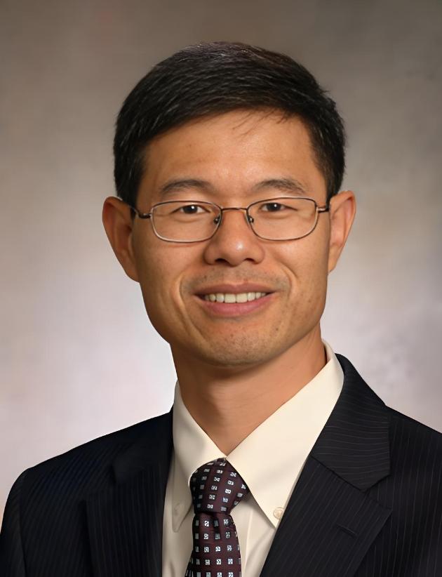 林文斌，中国科学技术大学学士，美国多所名校讲席教授，国家科学基金会博士后，欧洲科
