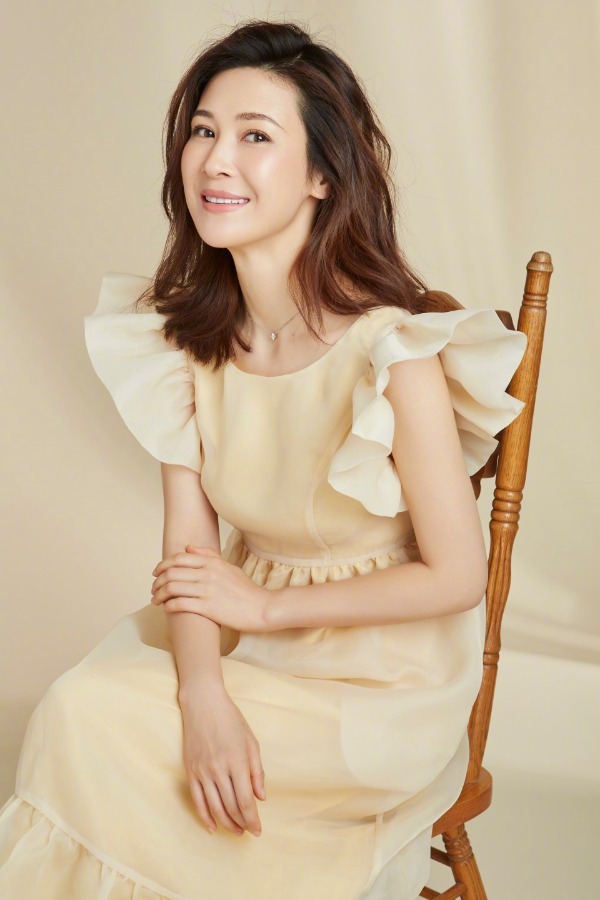 【#童蕾说很心疼剧中的钟宁##童蕾给自己演绎钟宁打85分#】5月4日，由孙俪、董