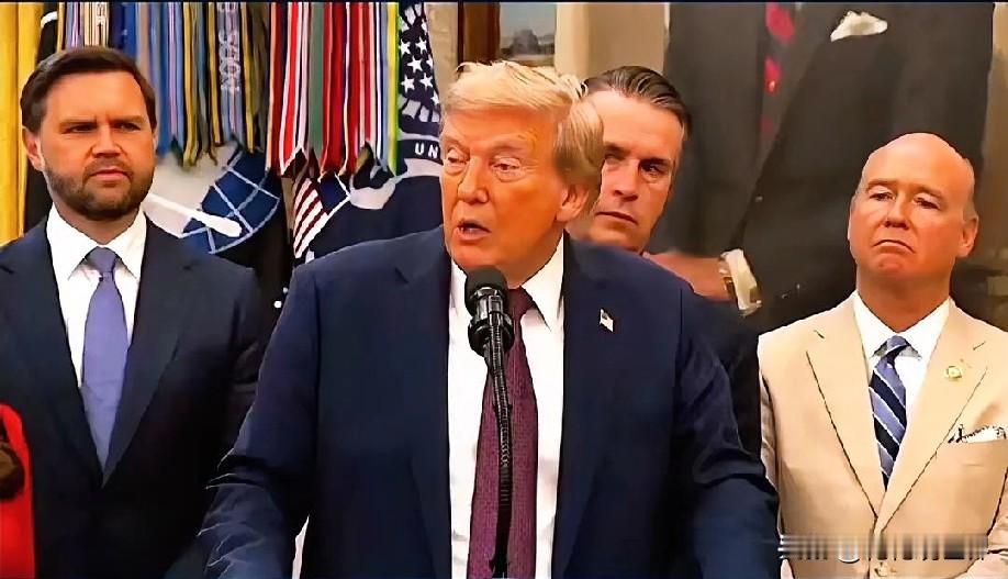 1月1日晚上的最新消息，速报，全都不容错过，第四条： 特朗普为控通胀，缓征家具橱