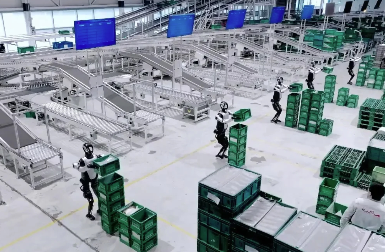 加速布局！一汽公布人形机器人训练系统专利，旨在提高机器人对内部扰动的适应能力。系