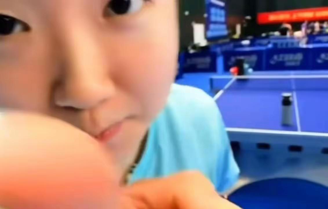 为小白球而生
为世界人民所爱
为石家庄人争光
为人类开创新时代！
国乒有莎莎
继