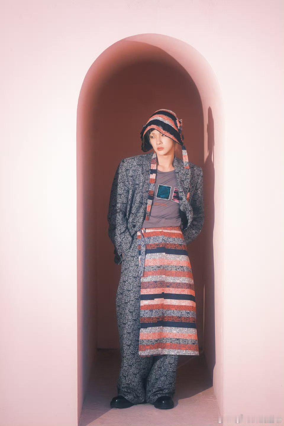 男明星微博之夜造型出图男明星微博之夜出图了 男明星微博之夜出图了，陈伟霆张康乐赖