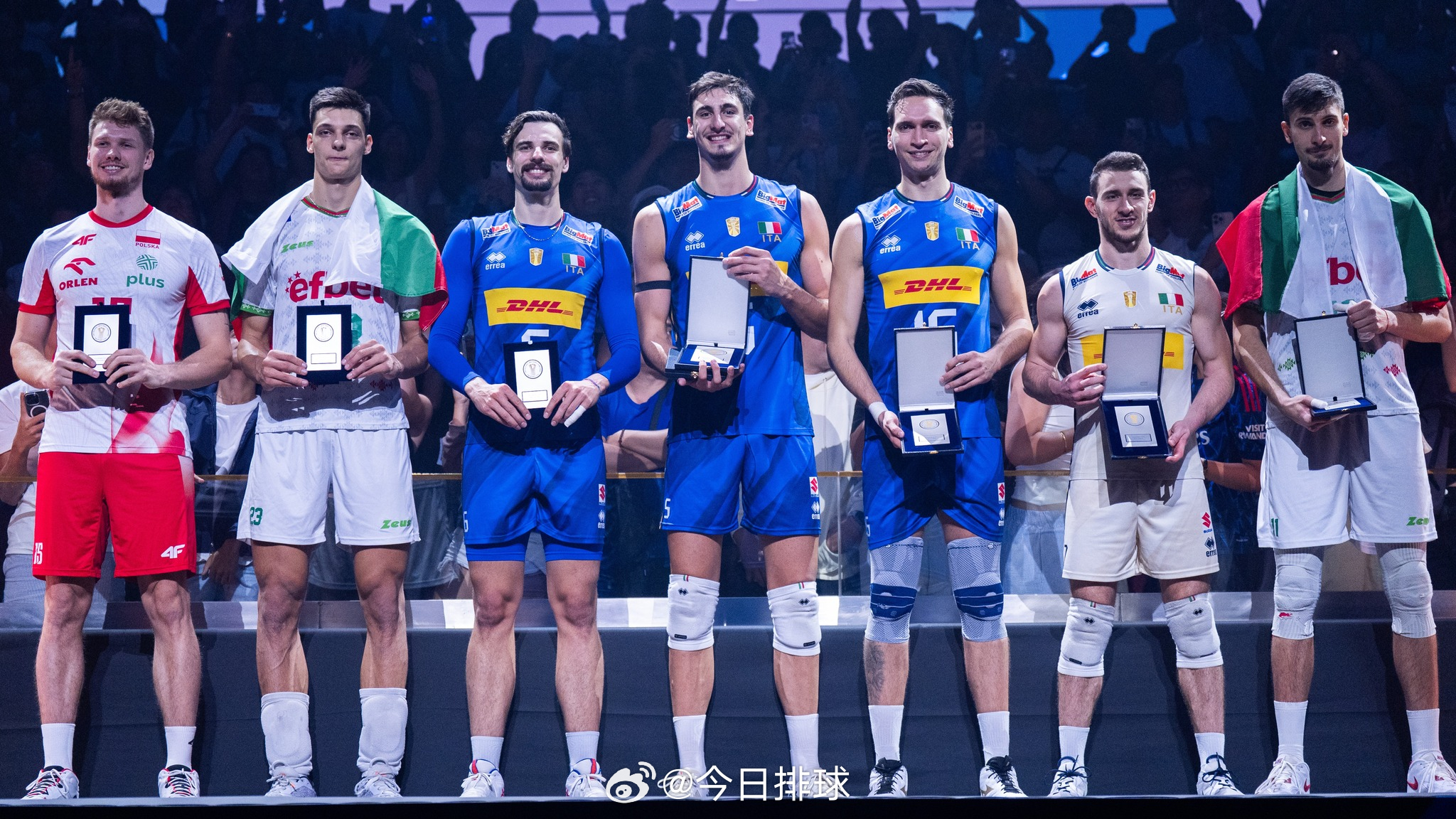 2025男排世锦赛 颁奖仪式——最有价值球员和最佳阵容。 ​​​