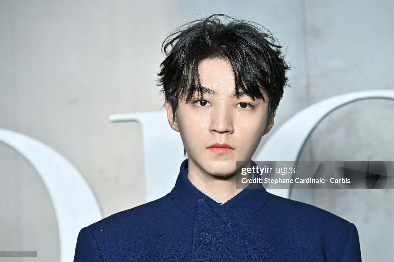 G社王俊凯生图 王俊凯Dior看秀G社生图🈶超能打这张脸 