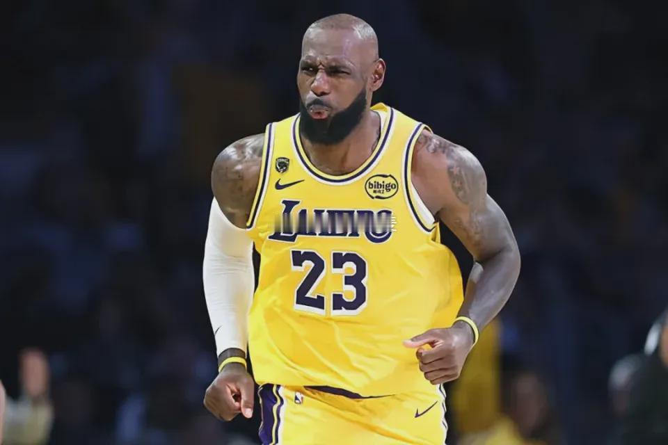 在自由球员市场开启以来，勒布朗-詹姆斯（LeBron James）终于在纽约首次