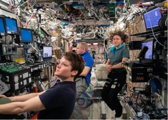 为什么最近全世界其他国家都不再提起中国的空间站了？因为他们不敢再提，跟国际空间站