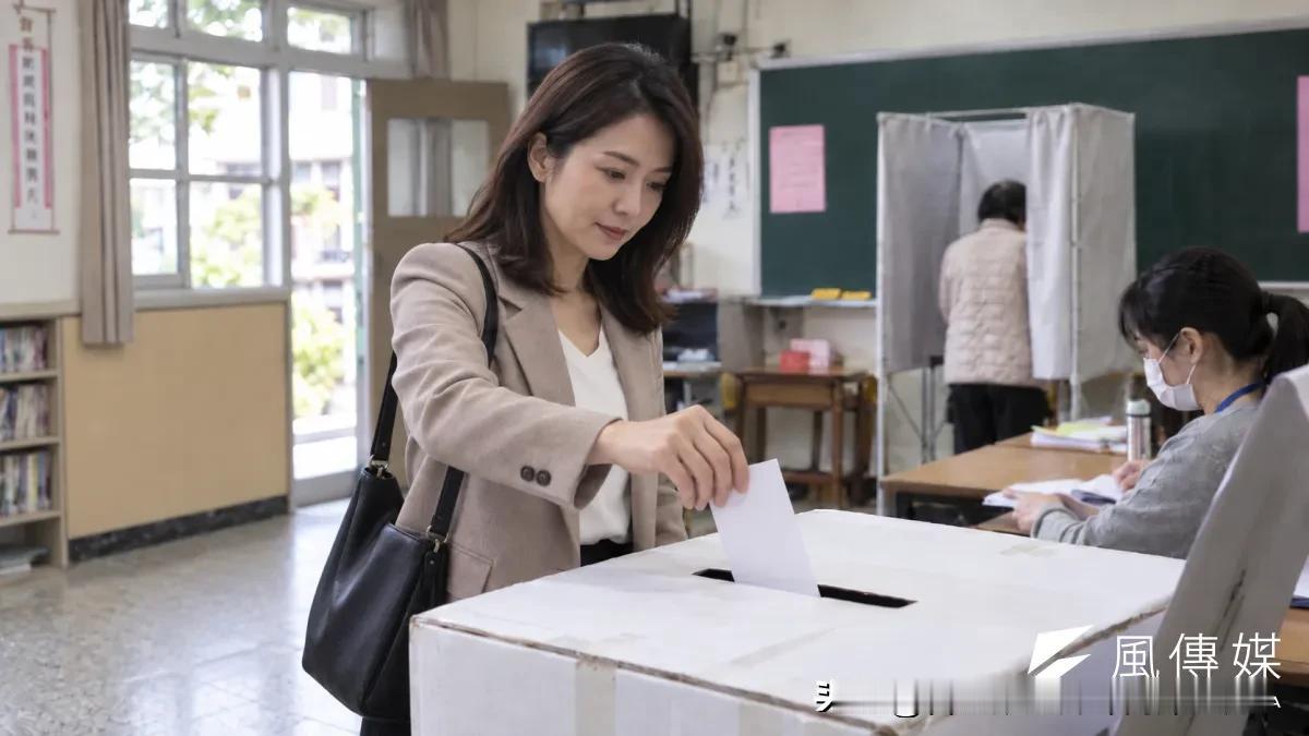 针对台北市长选举开展网路看好度投票，累计3.6万网友参与，结果呈现一面倒态势，蒋