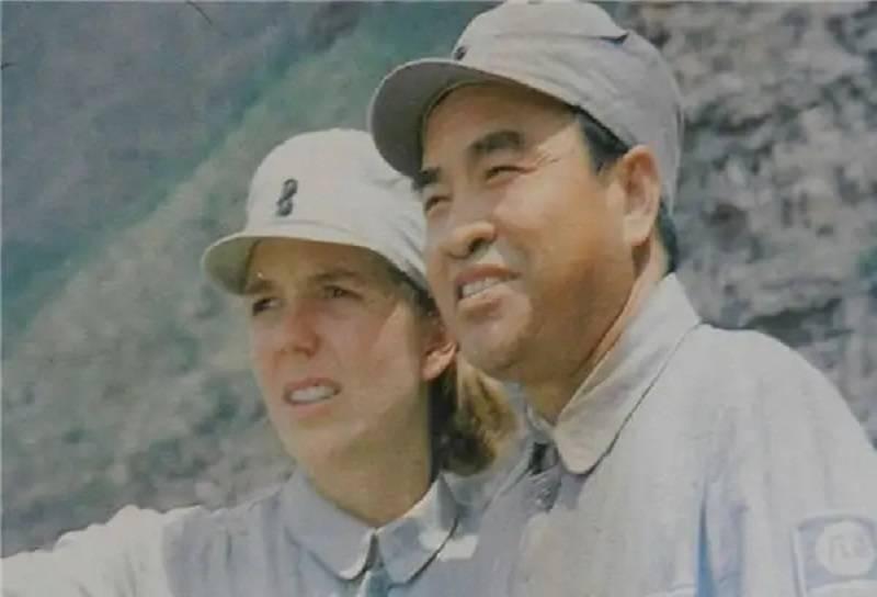 1950年，史沫特莱病逝于英国伦敦，她的遗嘱骤然震动北京：全部财产赠予朱德，唯愿