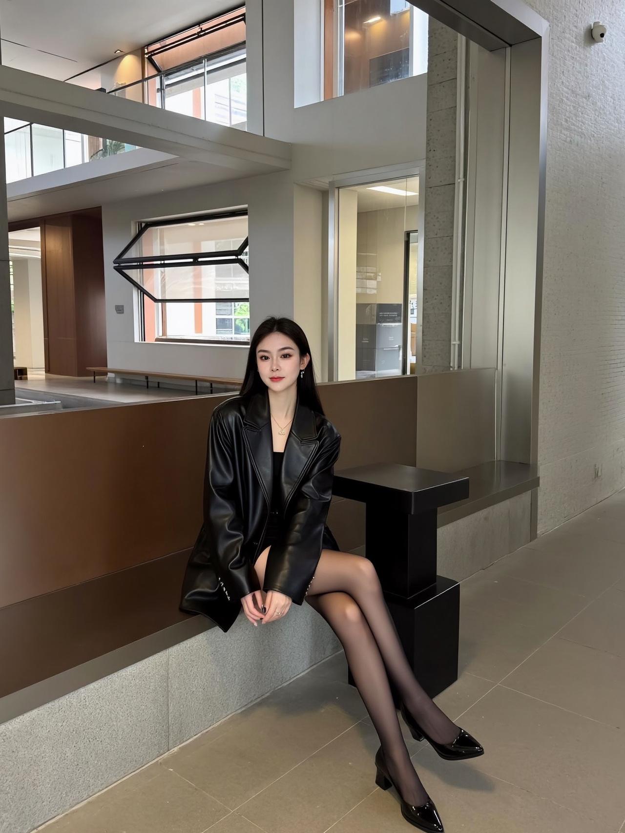 接受岁月的伤，继续仰望岁月的光。