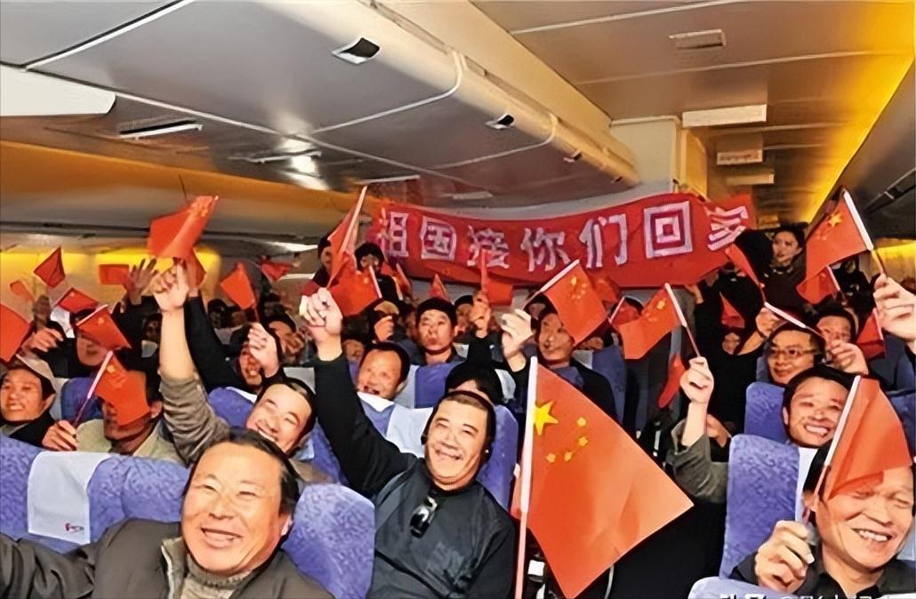 [微风]“为什么不让我们登船，日本人就可以？”2000年所罗门撤侨，澳大利亚允许