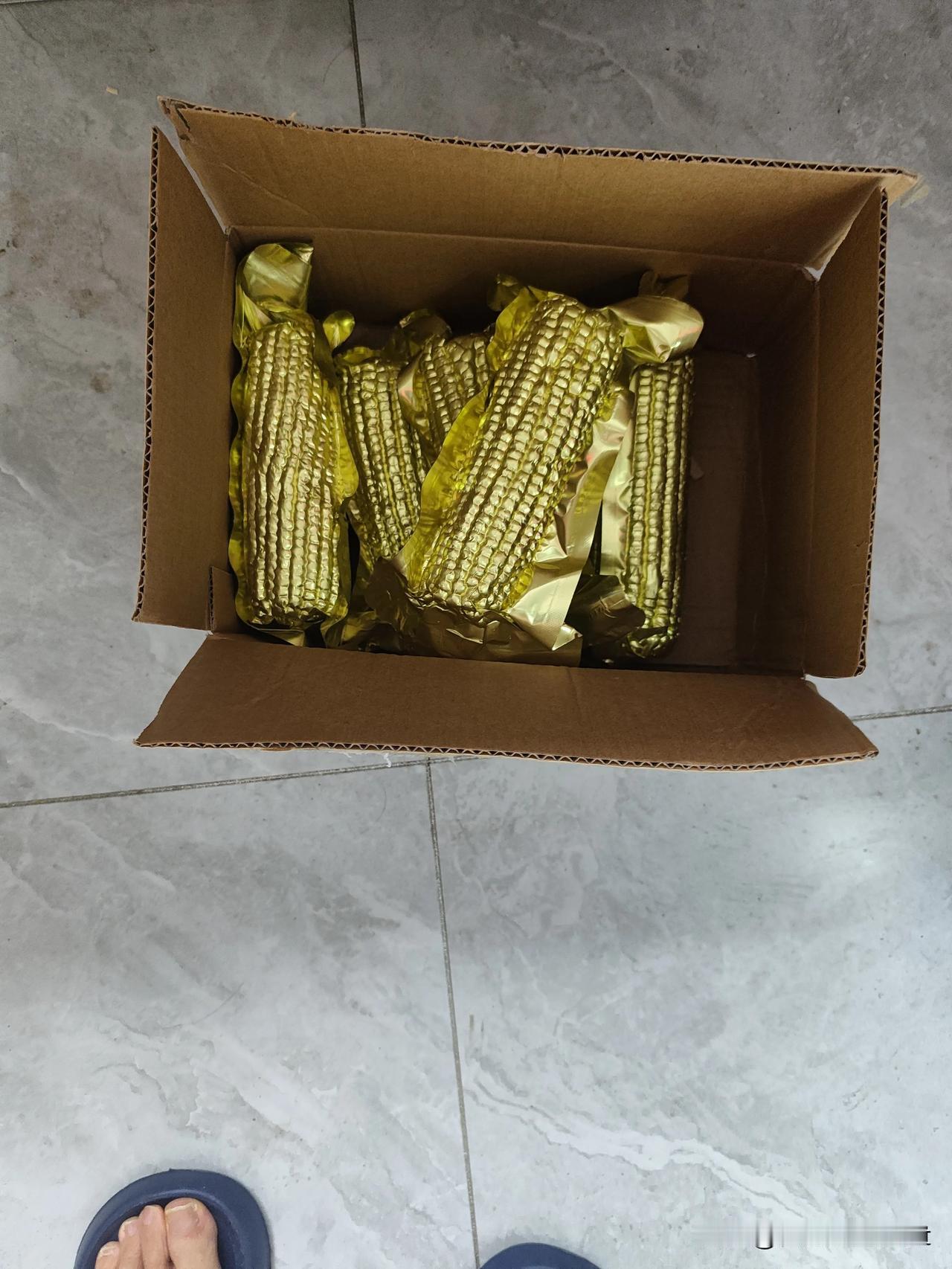 早上有人叫，好事要来到

大清早刚被敲门声吵醒，原来是我的快递到了！我网购的香甜