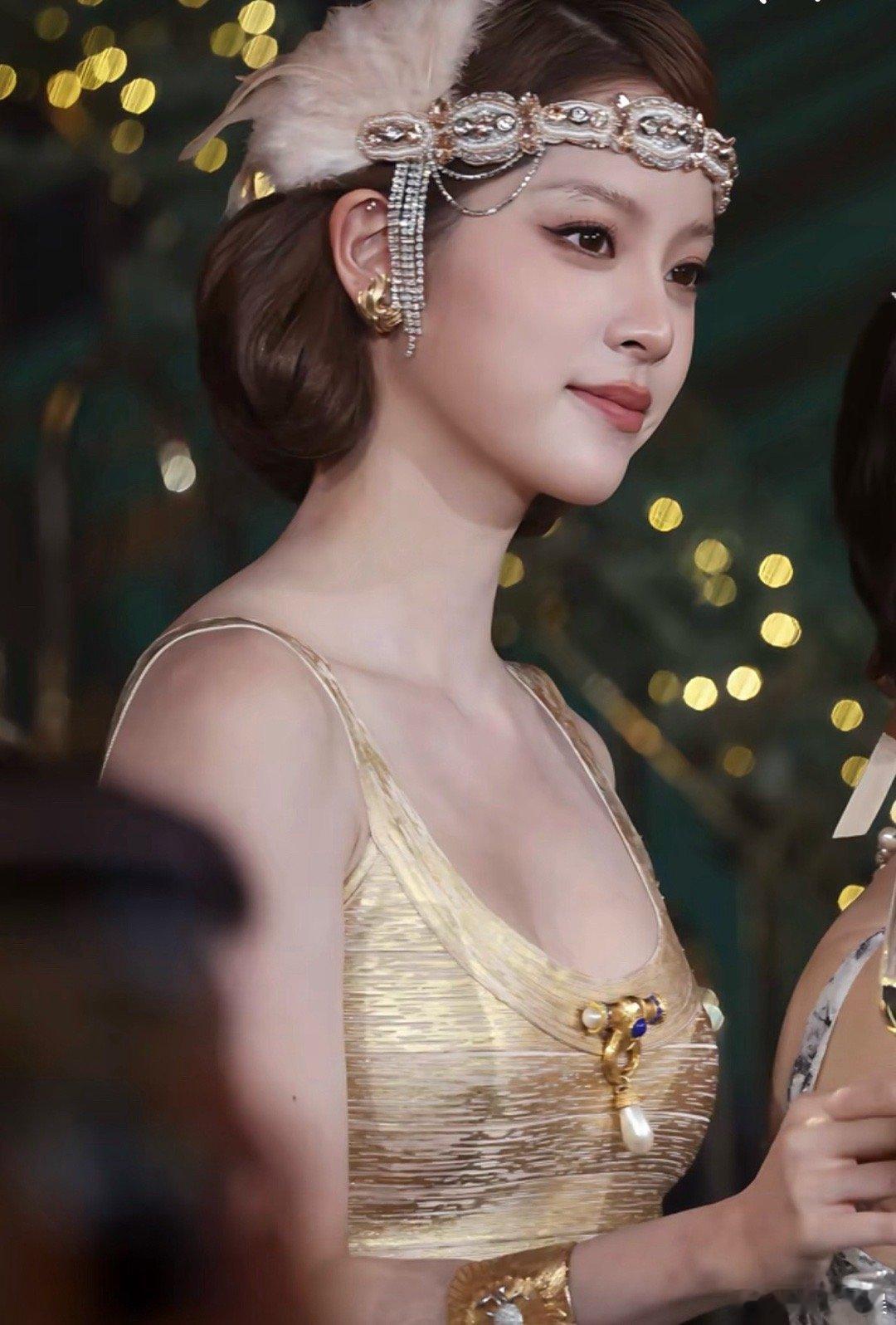 欧阳娜娜，我承认我之前对你太大声了，你真的每次都给人眼前一亮的感觉 